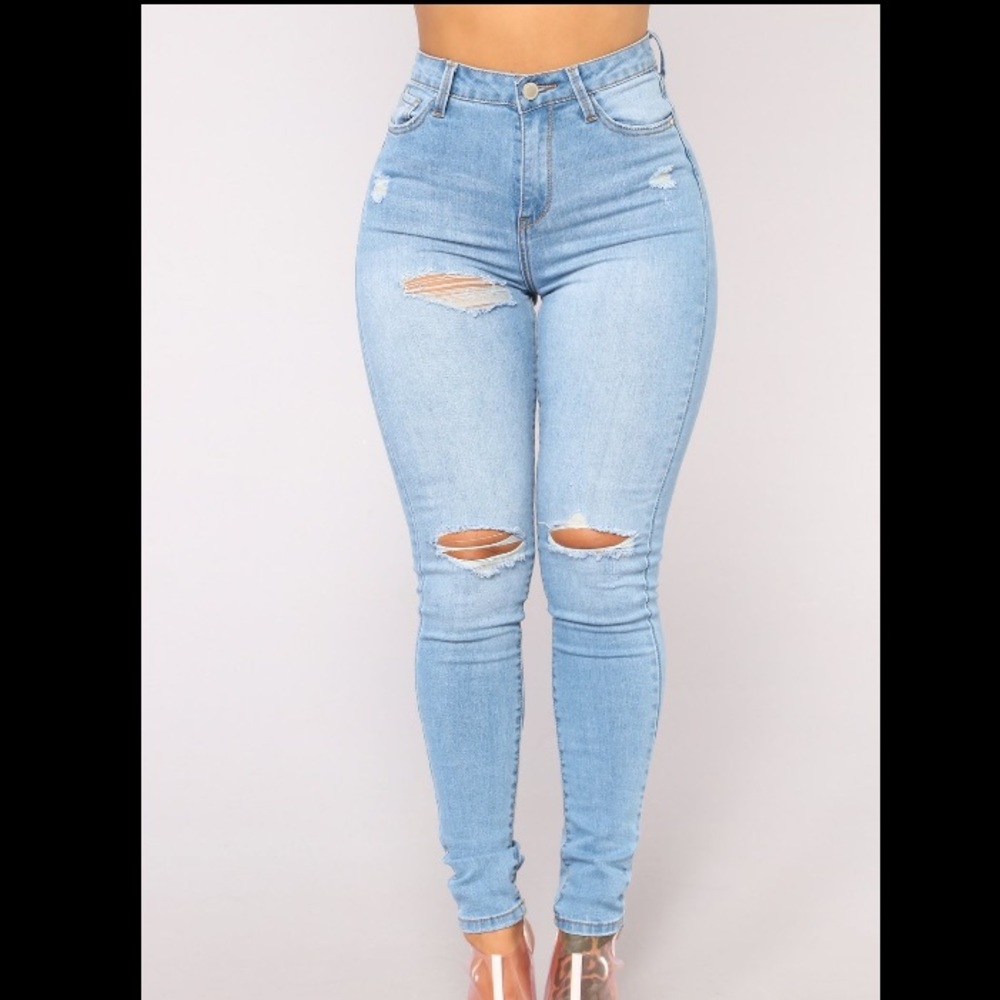FASHION NOVA HANNAH HIGH RISE SKINNY JEANS LIGHT BLUE